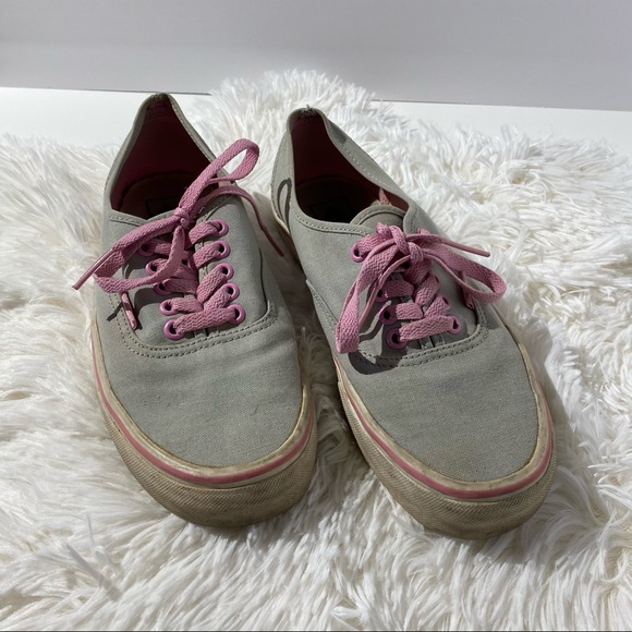Gray and pink Vans - Picture 6 of 10